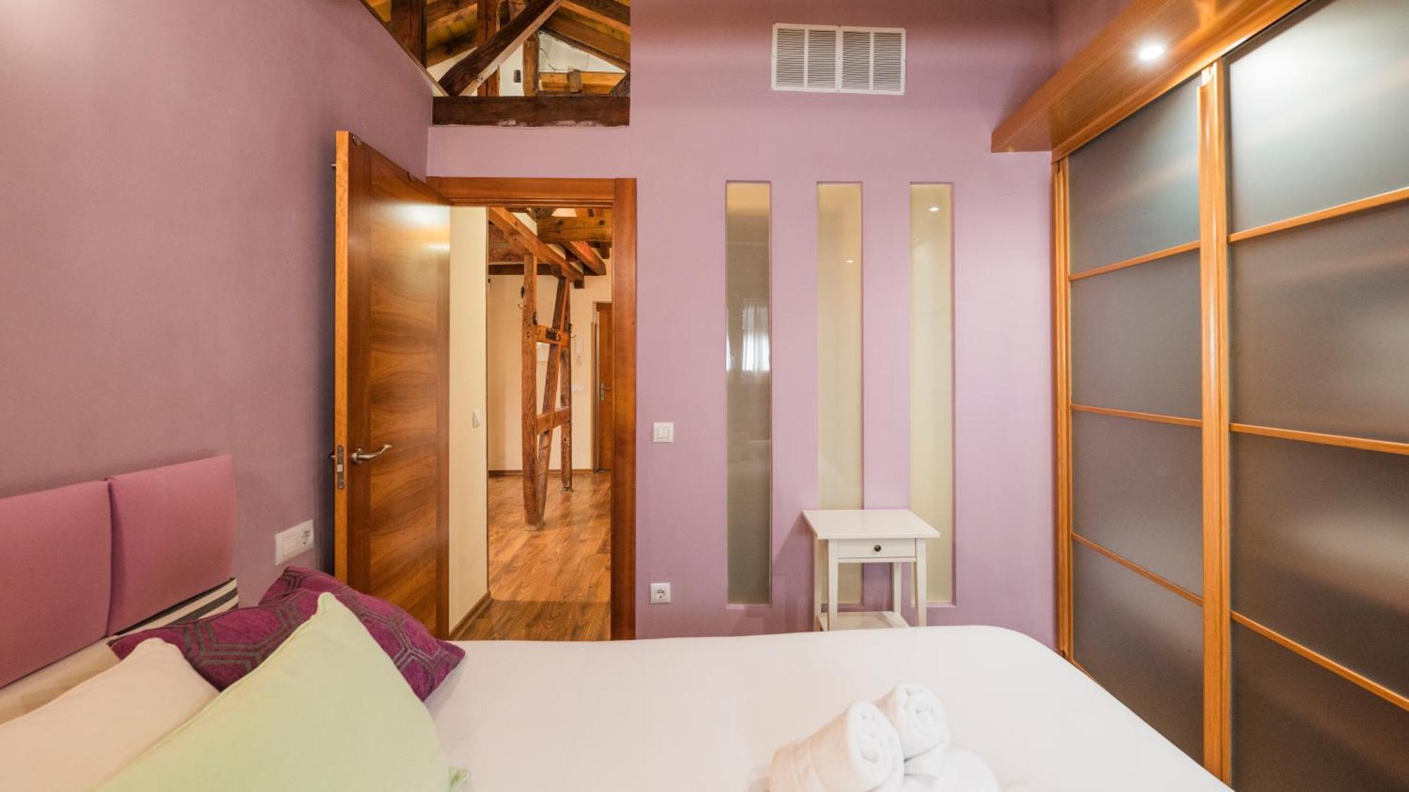 Apartamento ático Abuhardillado Cerca De La Catedral